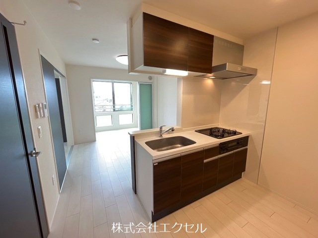 キッチン　グリル付き三口コンロのカウンターキッチン♪（1Fのお部屋のお
