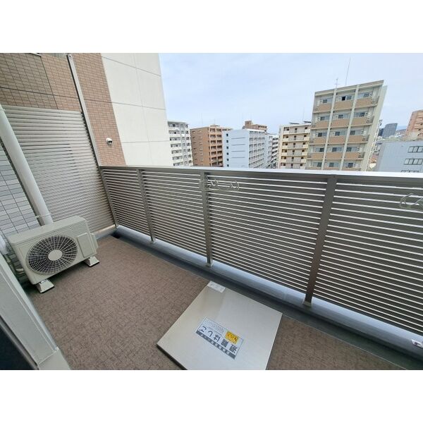 バルコニー　画像と現状が異なる場合は現状優先となります。