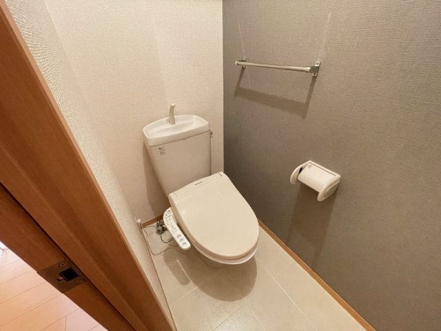 トイレ　ゆったりとした空間のトイレです
