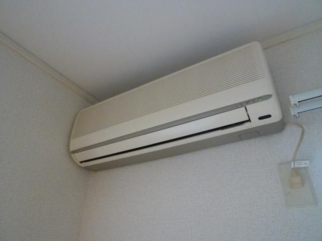 その他　★エアコン付いてます★