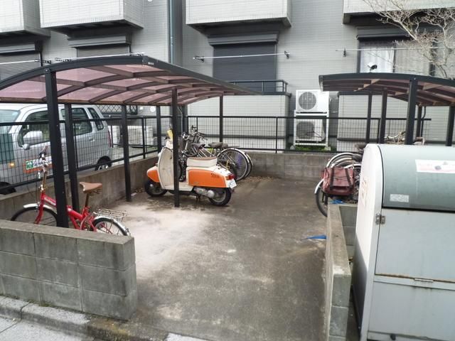 駐車場　★駐輪場★
