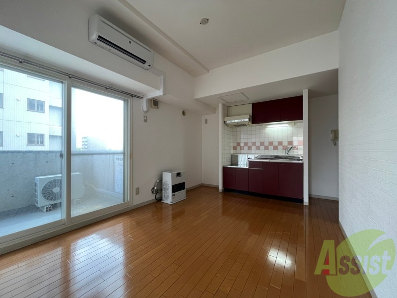 居室・リビング　広くてキレイなお部屋が広がっていて、充実した生活が送れそう。