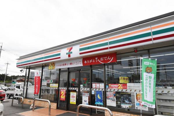 コンビニ　セブンイレブン（コンビニ）まで1000m