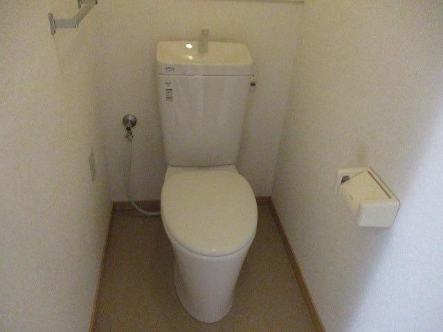 トイレ　ゆったりとした空間のトイレです