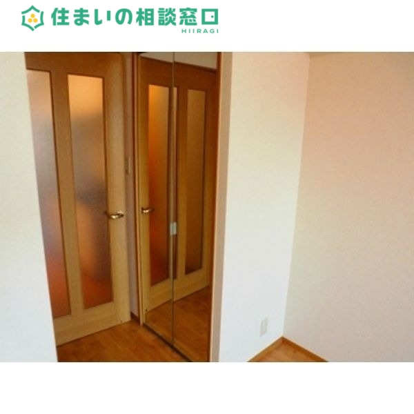 収納　同型