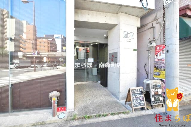 エントランス　共用部の印象も大切に