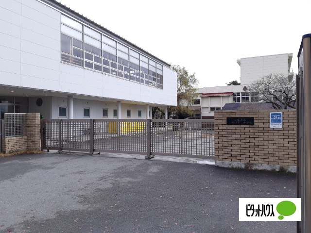 中学校　富士市立富士川第一中学校（中学校）まで1264m