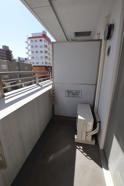 バルコニー　※別室の参考写真の為、現況優先です。