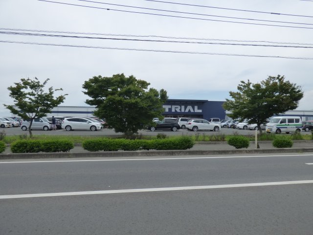 スーパー　メガセンタートライアル大津店（スーパー）まで1987m
