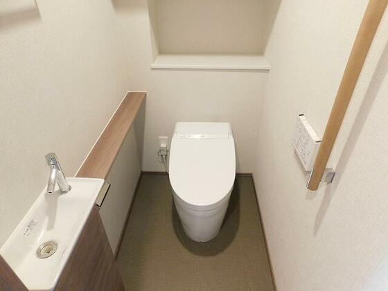 トイレ　別部屋参考写真