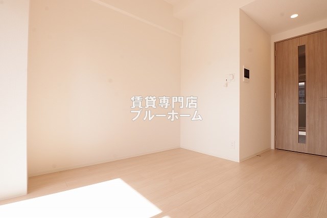 その他部屋・スペース　別角度からの洋室です！