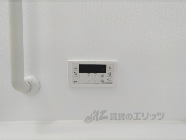 その他設備　給湯器リモコン