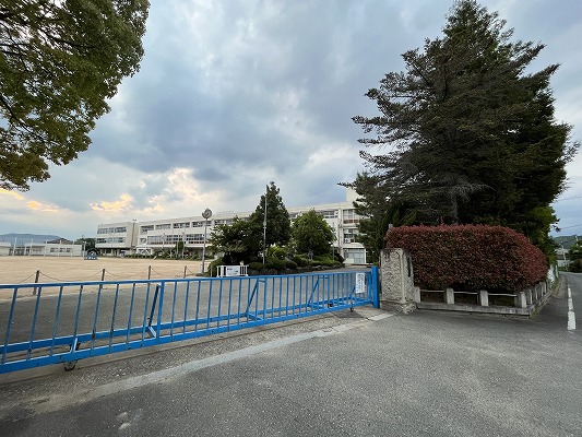 小学校　たつの市立小学校誉田小学校（小学校）まで1554m