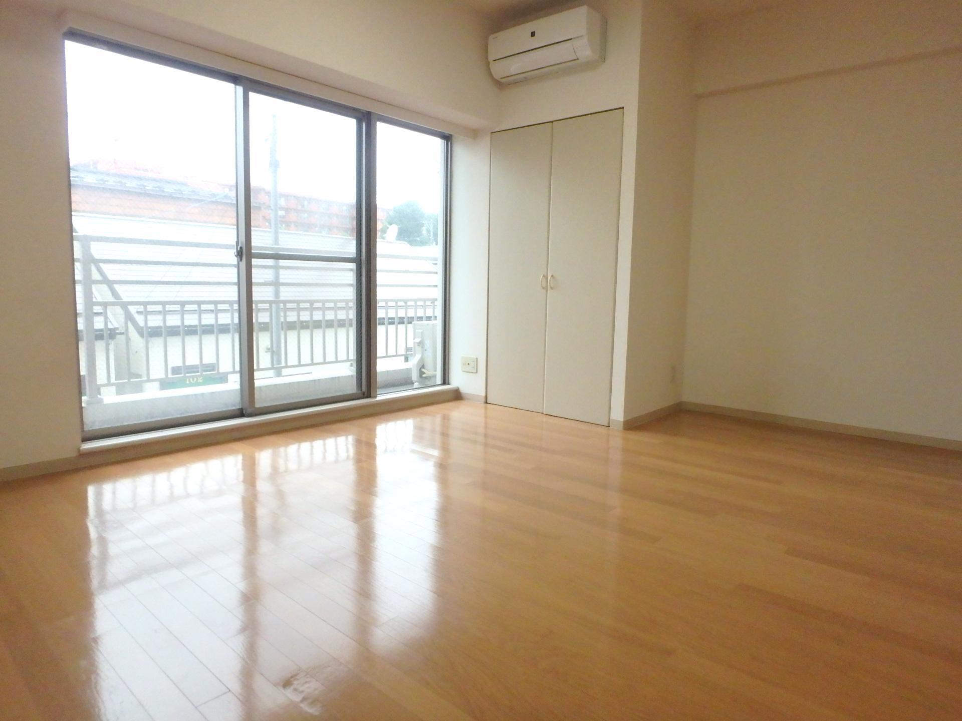 その他部屋・スペース　明るい日差しが差し込むお部屋です