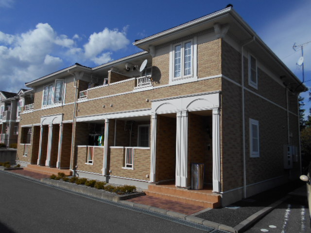 建物外観　バルコニー・玄関側を南東方向より撮影