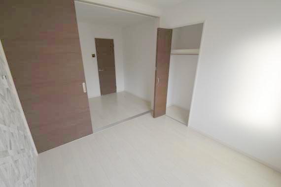 その他部屋・スペース　落ち着いた雰囲気のこのお部屋でゆっくりお休みください。