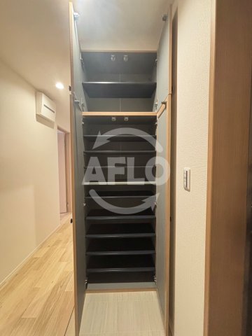 玄関　シルフィードうめきた　玄関