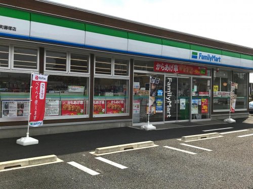コンビニ　ファミリーマート 岩倉東町藤塚店（コンビニ）まで417m