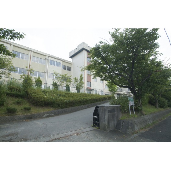 小学校　大山田北小学校（小学校）まで750m