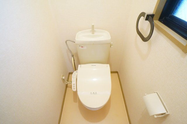 トイレ　落ち着いたトイレです