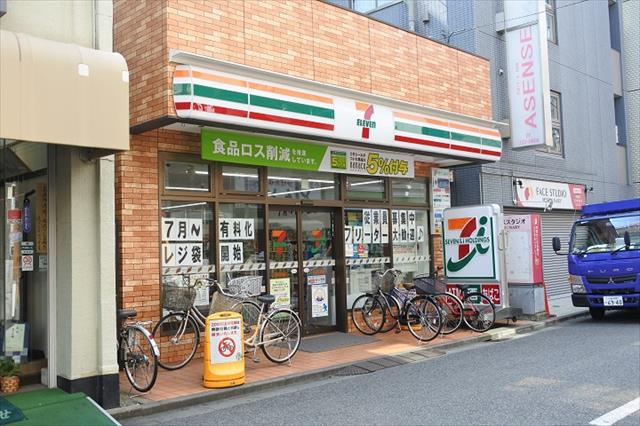 コンビニ　セブン-イレブン 川崎新丸子駅前店（コンビニ）まで789m