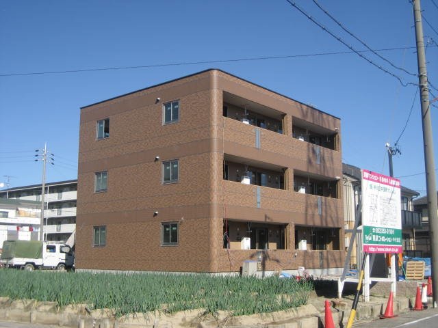建物外観　外観写真（昼）
