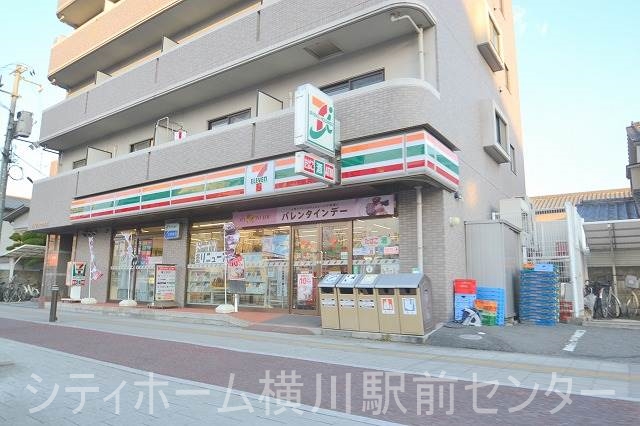 コンビニ　セブンイレブン広島大芝2丁目店（コンビニ）まで216m