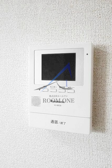 セキュリティ　モニター付きインターホンです。