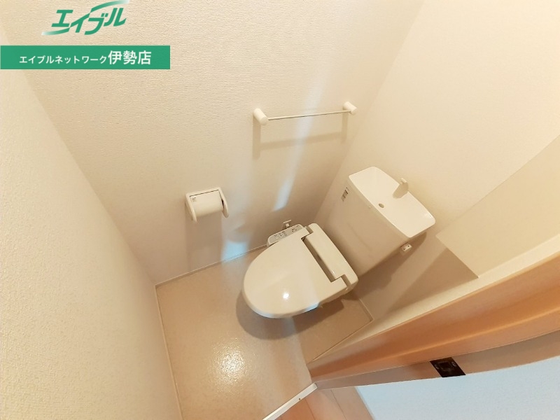 トイレ　同タイプの部屋写真です