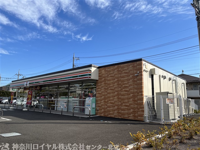 コンビニ　セブン-イレブン 横浜都筑桜並木店（コンビニ）まで1100m