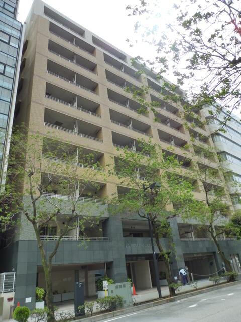 建物外観　オートロック完備