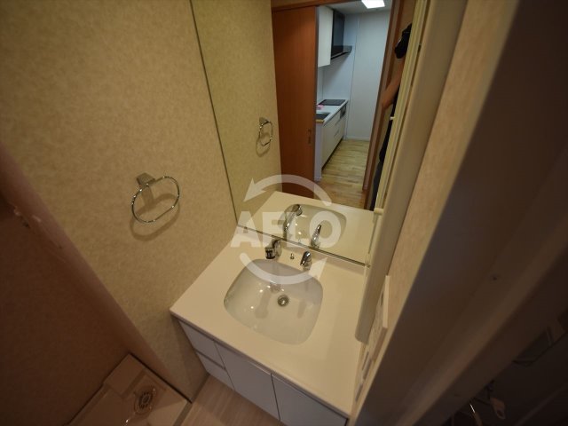 洗面設備　グラマシー京橋　独立洗面台