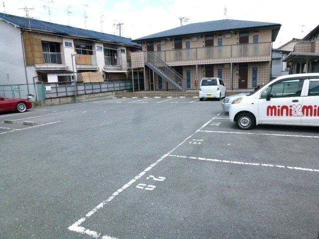 駐車場　広い駐車場です。