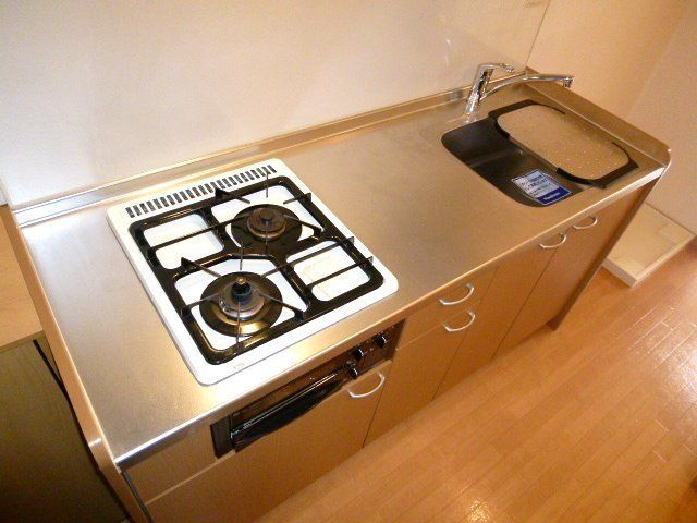 キッチン　ガス2口のシステムキッチンです。