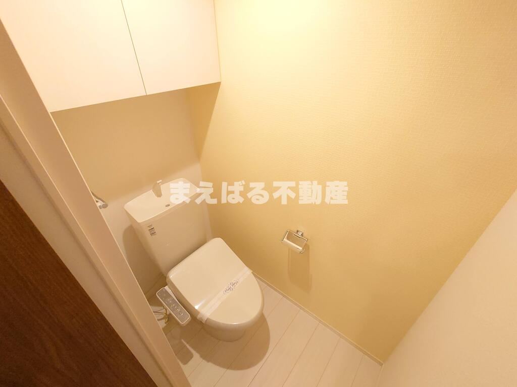 トイレ　温水洗浄便座