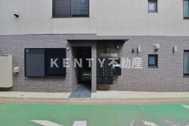 エントランス　清潔なエントランスです
