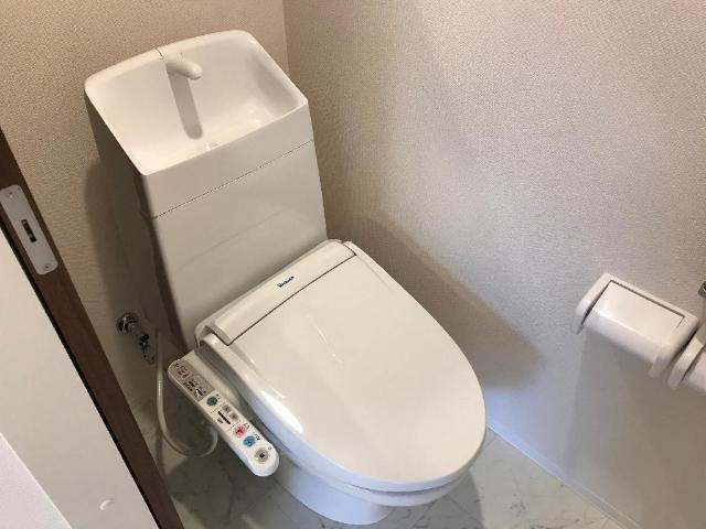 トイレ　シャワー付トイレ