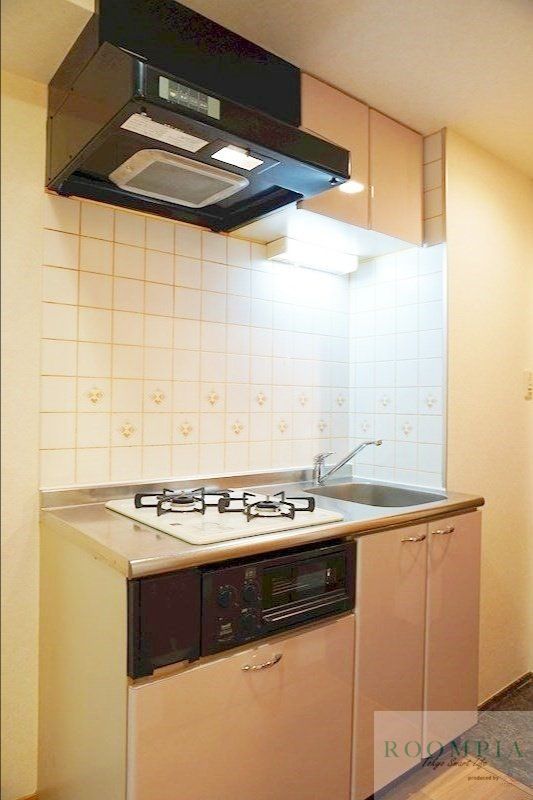 キッチン　※同タイプの別のお部屋です