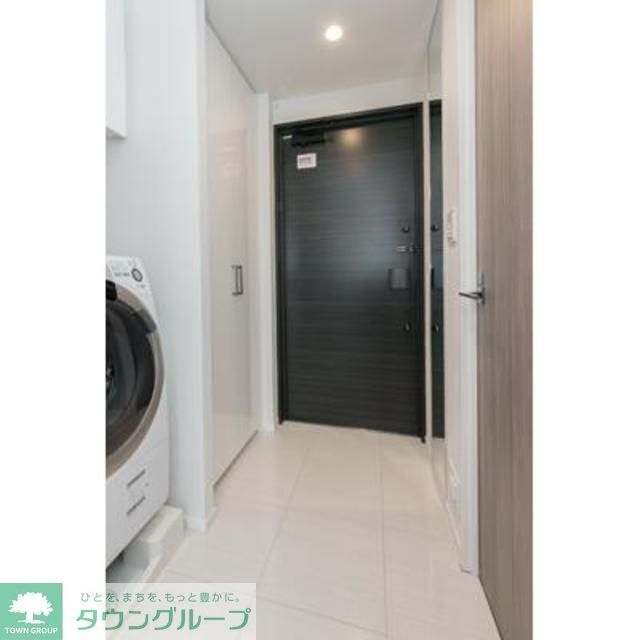 玄関　※写真は同タイプ住戸です。