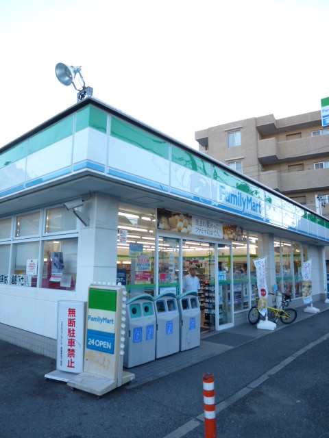 コンビニ　ファミリーマート 昭和御器所四丁目店（コンビニ）まで464m
