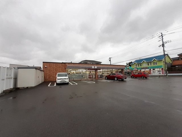 その他　セブンイレブン坂井店まで450m