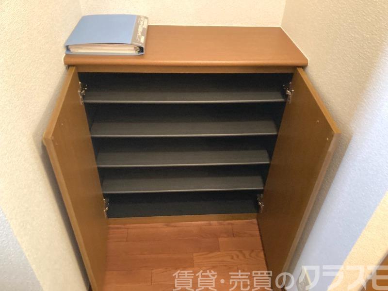 玄関　シューズボックスあり♪