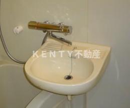 洗面設備　洗面所です