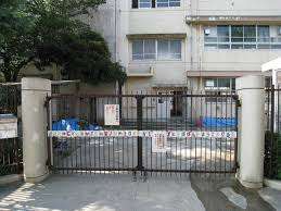 中学校　川崎市立玉川中学校（中学校）まで755m