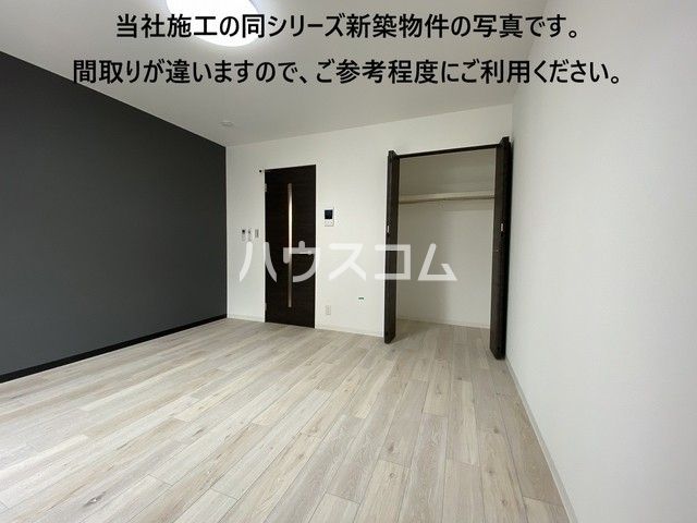 ジーメゾン桶川神明の居間写真