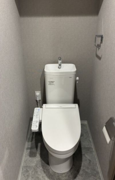 トイレ　別号室参考写真