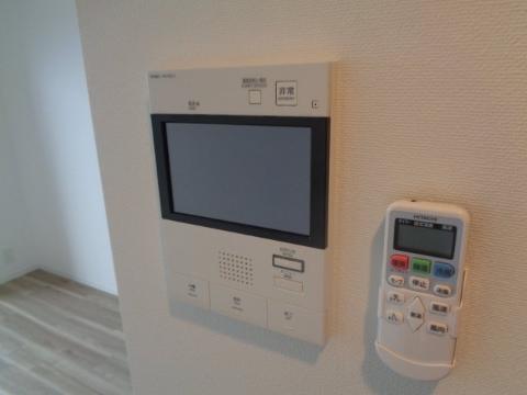 セキュリティ　カメラ付インターホン（イメージ）