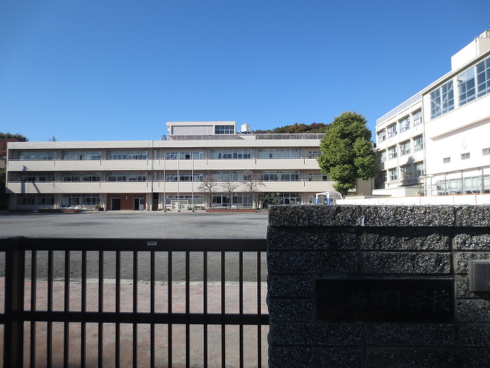 小学校　城郷小学校（小学校）まで550m