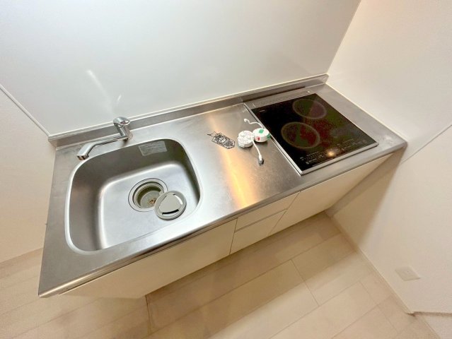 キッチン　ＩＨコンロなのでお掃除らくらく