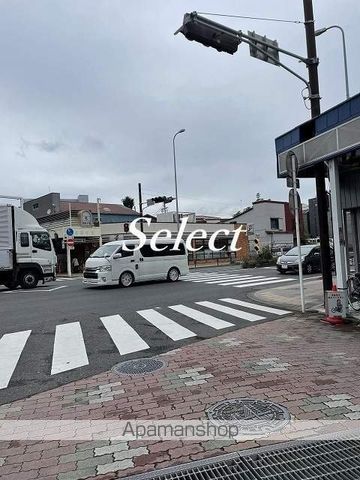 コンビニ　セブン－イレブン横浜大口通店（コンビニ）まで239m